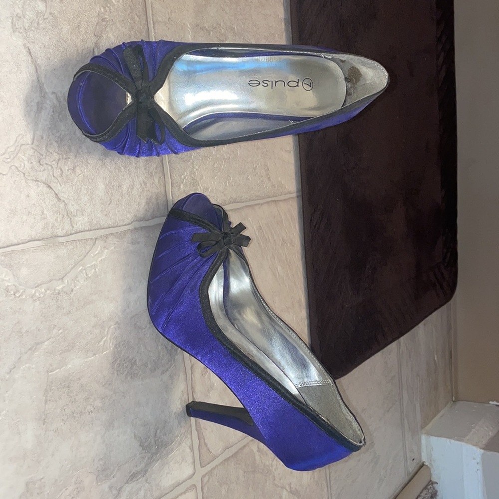 Pulse Heels - Picture 2 of 4